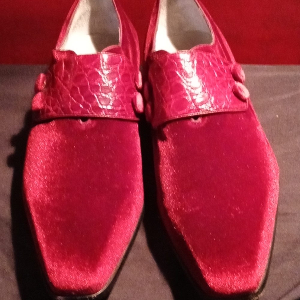 VELVET and GATOR Burgundy Dress shoes